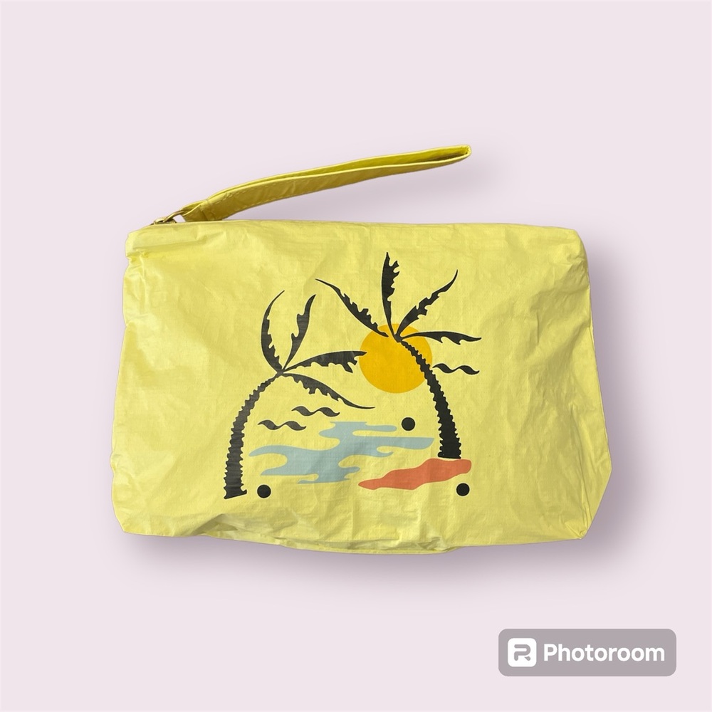 NEW! Madewell Cosmetic Pouch Wristlet 8”x5.5” Yellow with Beach Scene